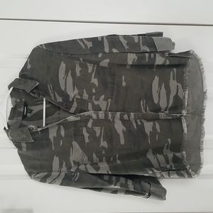 Shacket Camo Lightweight 3/4 Sleeve